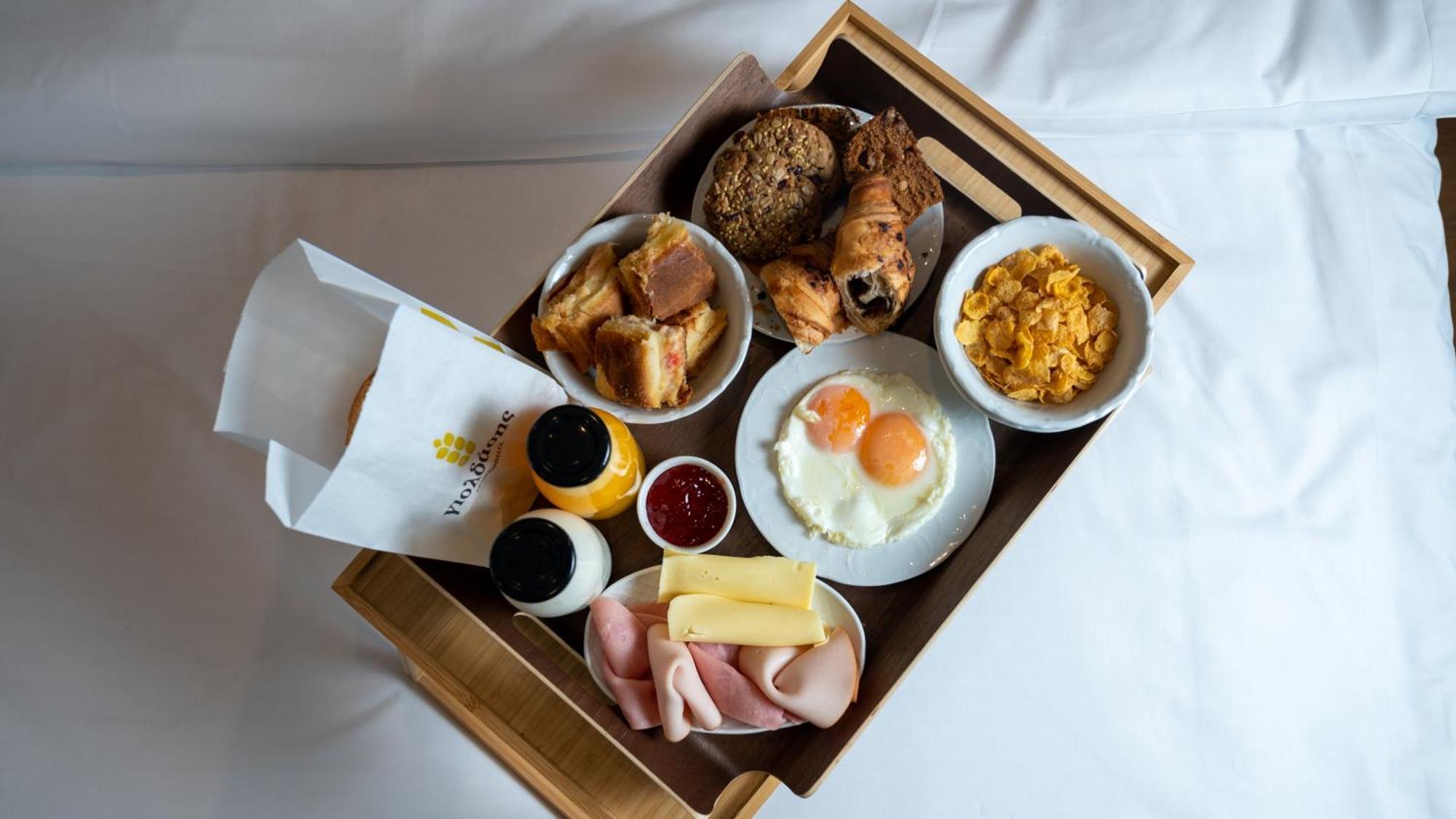Brettania Hotel 이오아니아 객실 사진